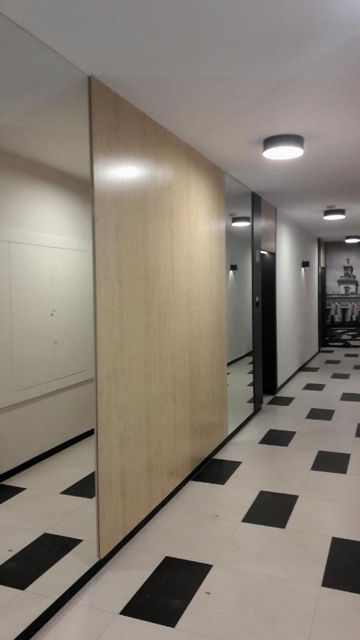 Silver Apartment In Wilanow วอร์ซอ ภายนอก รูปภาพ